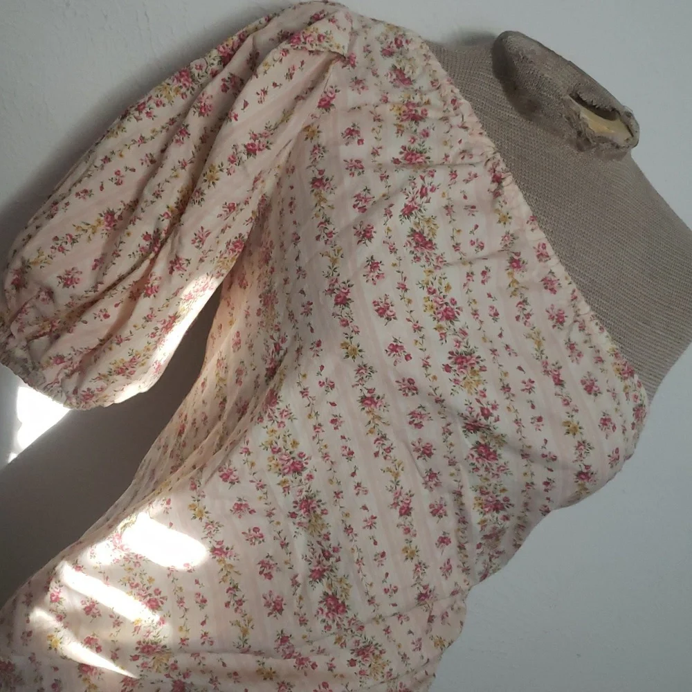 PETERSYN NY FLORAL PRINT ONE SHOULDER TOP SZ S - Picture 4 of 6